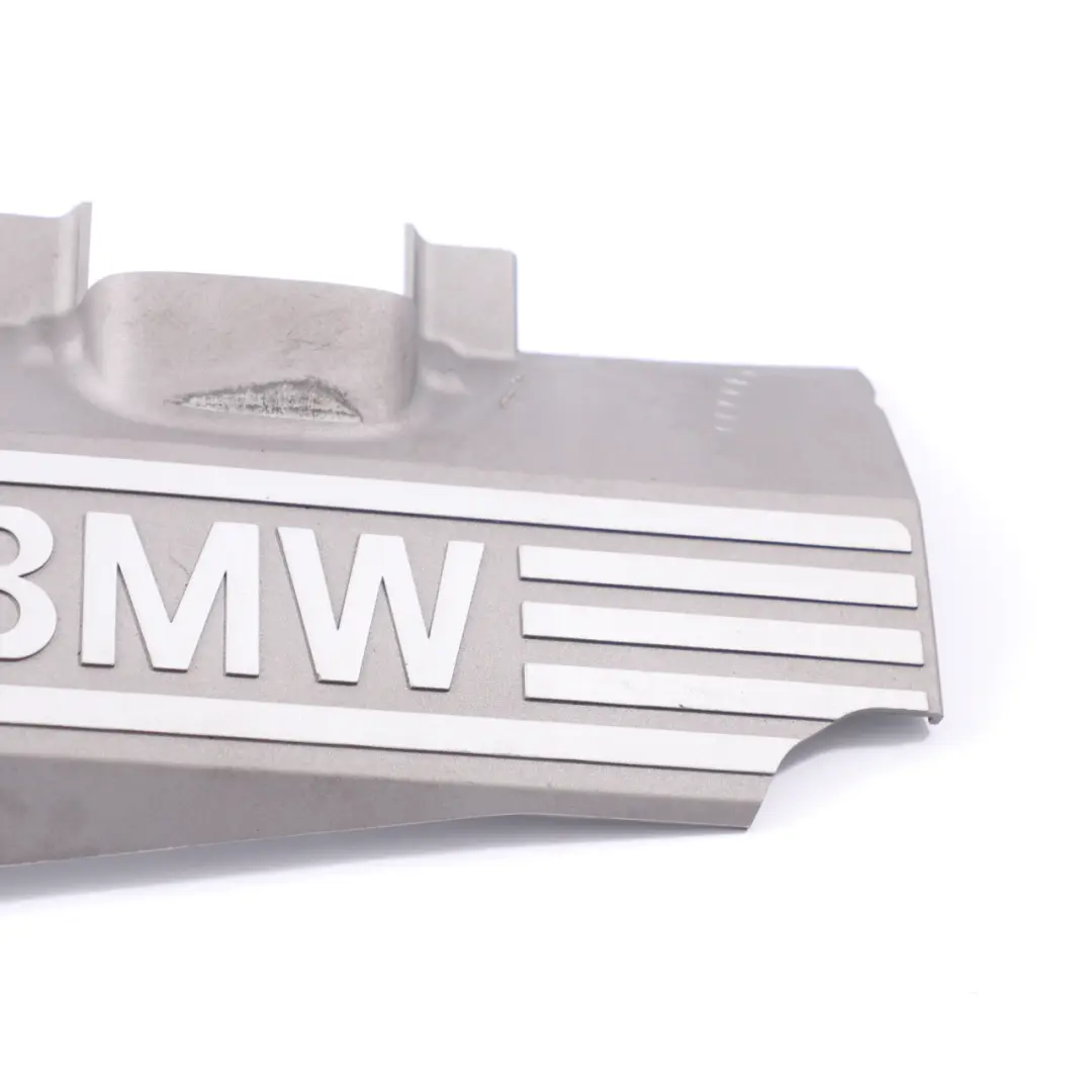 N62 Osłona Pokrywa Silnika 7508778 do BMW E60 E61 E65 o numerze 7511181 BMW E60 E61 E65 N62 Osłona Pokrywa Silnika 7508778 - SKU 7511181-1 - Numer Części 7511181