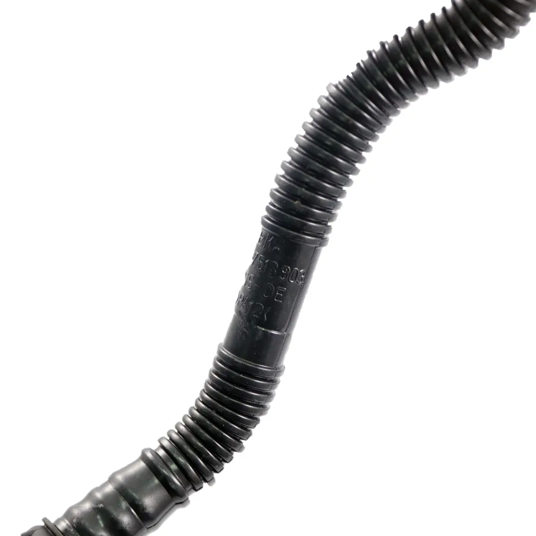Benzina N42 N46 Carter Tubo di Sfiato Tubo per BMW E46 con numero di parte 7513903 BMW E46 Benzina N42 N46 Carter Tubo di Sfiato Tubo - SKU 7513903 - Numero di parte 7513903