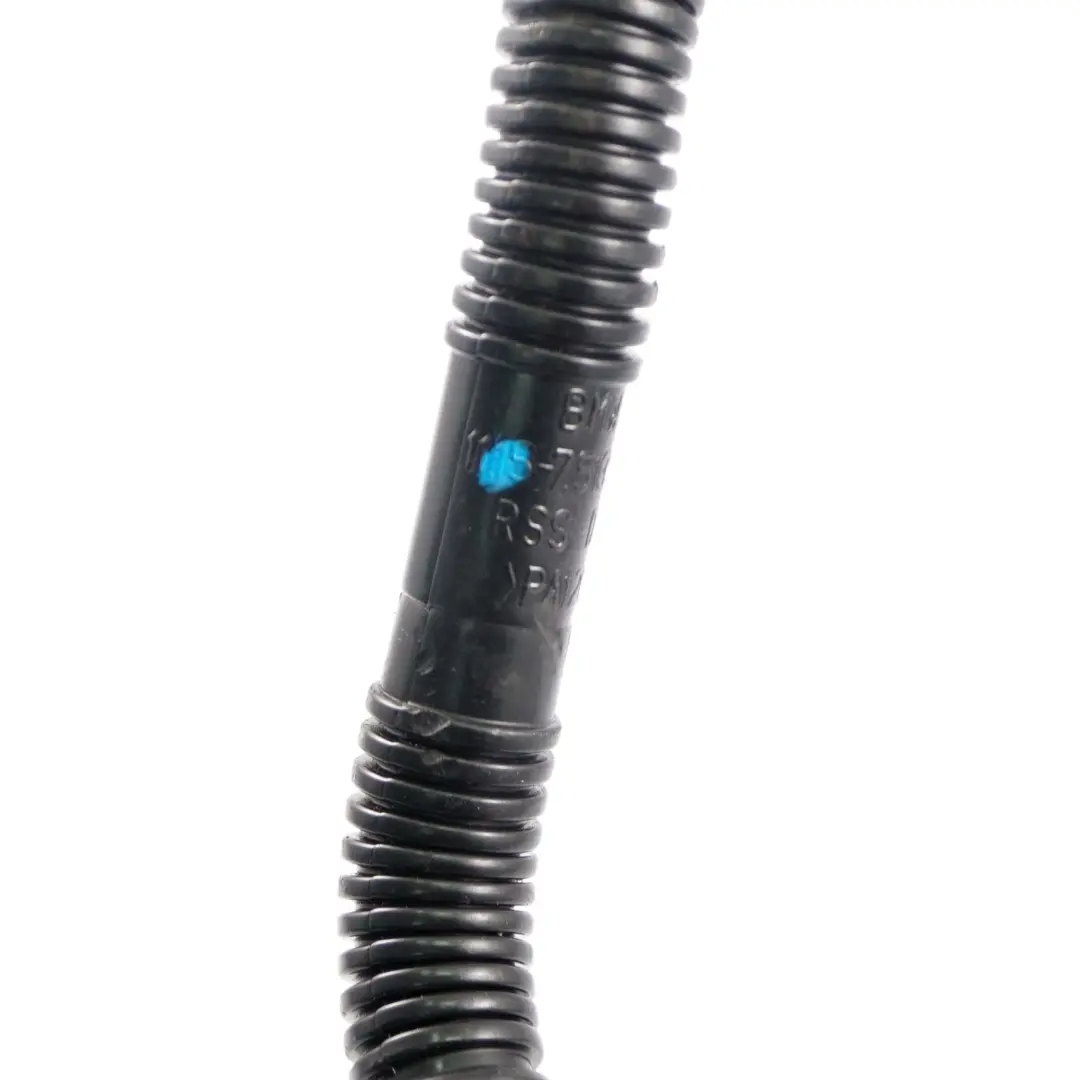 Benzina N42 N46 Carter Tubo di Sfiato Tubo per BMW E46 con numero di parte 7513903 BMW E46 Benzina N42 N46 Carter Tubo di Sfiato Tubo - SKU 7513903 - Numero di parte 7513903