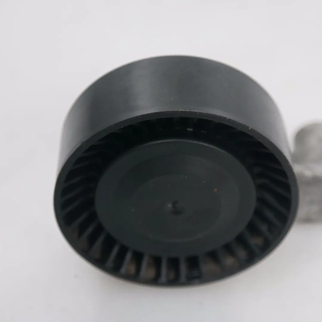 Reihe E65 E66 N62 N73 Wasserpumpe Umlenkrolle für BMW 7 mit Teilenummer 7515280 BMW 7 Reihe E65 E66 N62 N73 Wasserpumpe Umlenkrolle - SKU 7515280 - Teilenummer 7515280