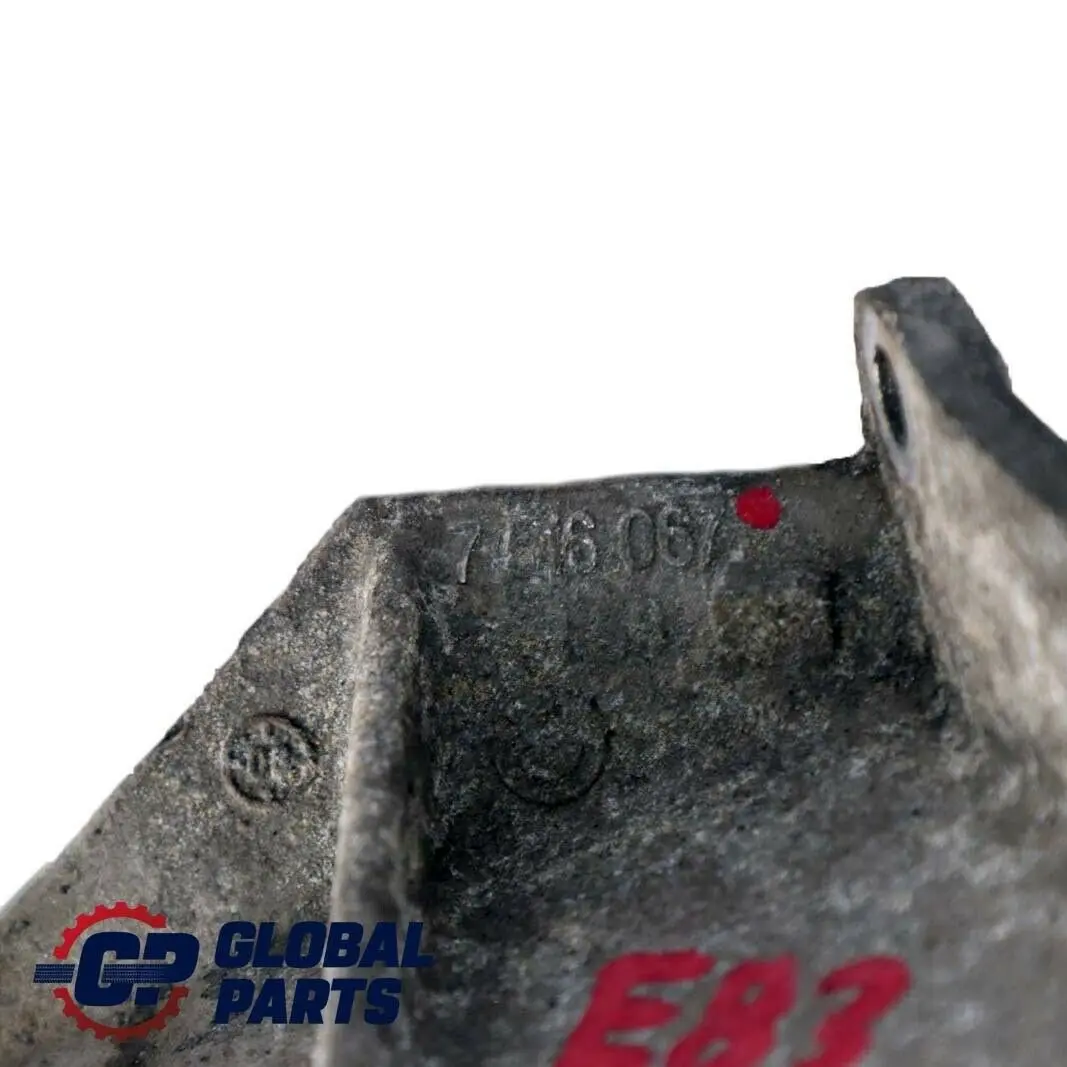 BMW X3 Series E83 Diesel Front Differenetial Support Mount Bracket Right - SKU 7516067 - Part number 7516067