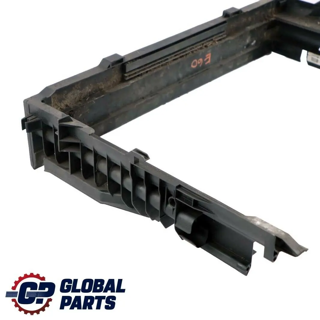 Rama Obudowa Chłodnic do BMW E60 E61 E63 o numerze 7519204 BMW E60 E61 E63 Rama Obudowa Chłodnic - SKU 7519204 - Numer Części 7519204