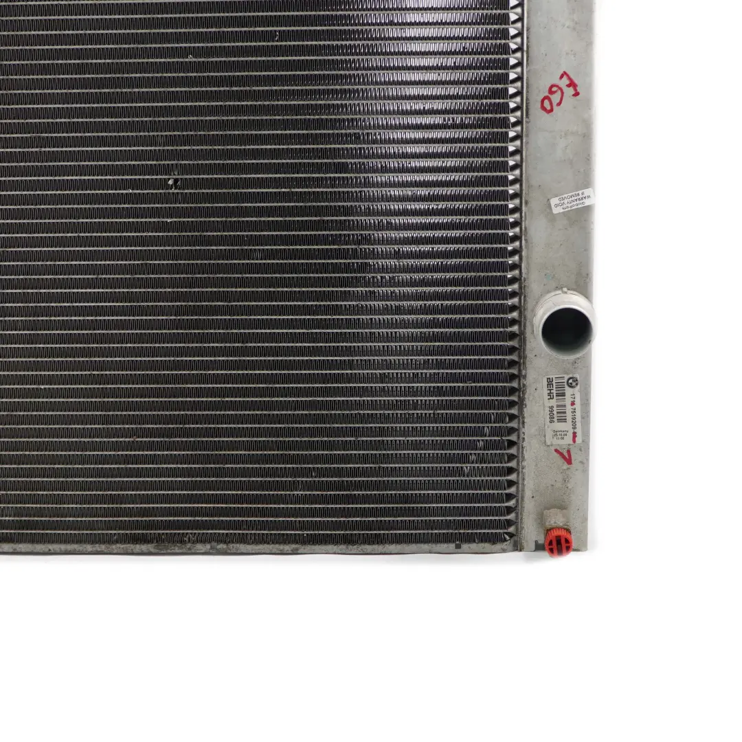 Chłodnica wody BEHR automat do BMW E60 E63 o numerze 7519209 BMW E60 E63 Chłodnica wody BEHR automat - SKU 7519209-1 - Numer Części 7519209