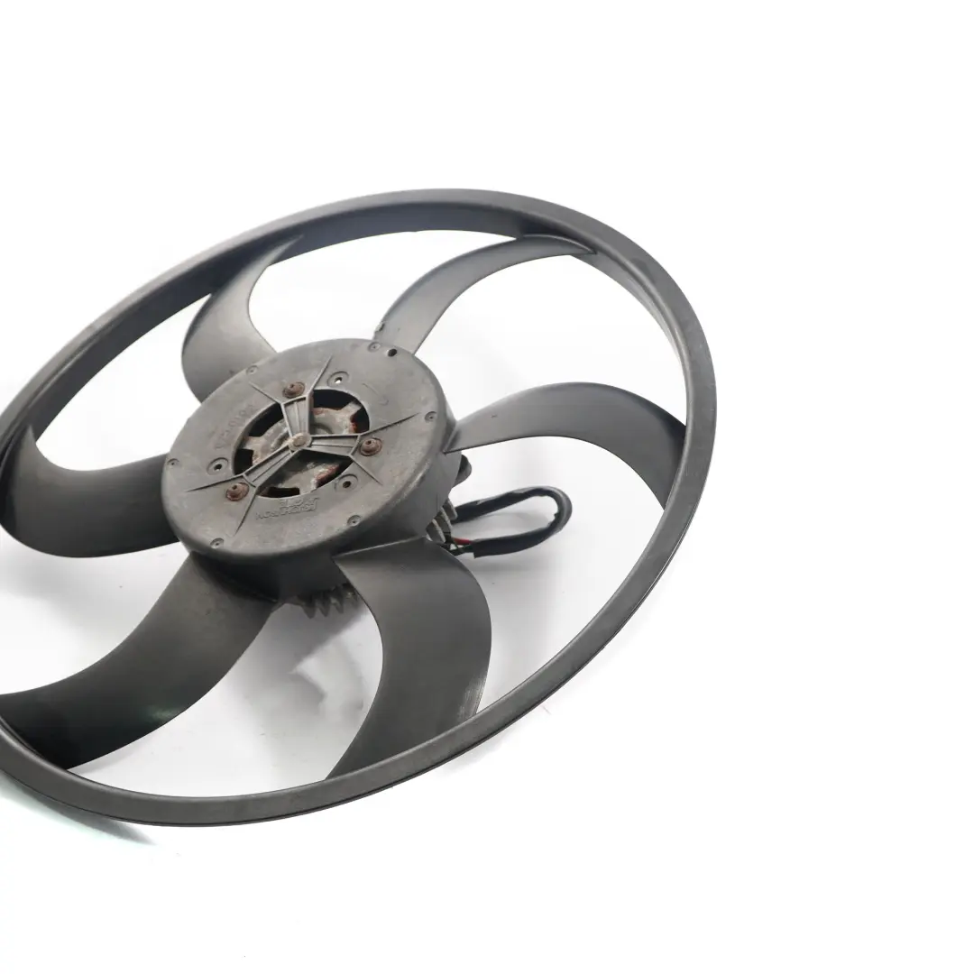 Refrigeración Radiador Ventilador Carenado 400W 6925702 para BMW Z4 E85 Motor con número de pieza 7519704 BMW Z4 E85 Motor Refrigeración Radiador Ventilador Carenado 400W 6925702 - SKU 7519704-4 - Número de pieza 7519704