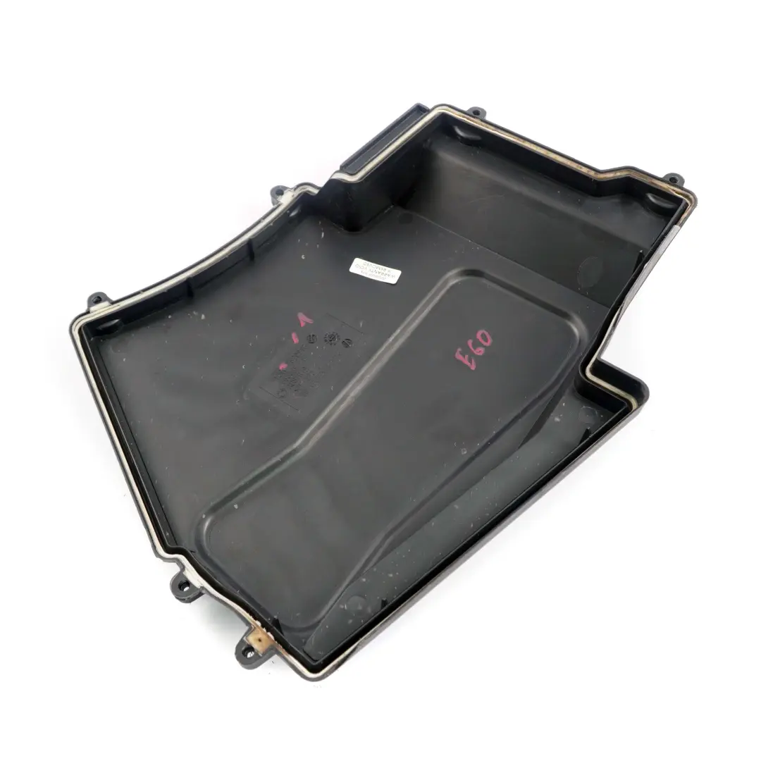 Panneau Recouvrement Couvercle Boîte Électronique pour BMW E60 E61 E63 LCI à propos du numéro de pièce 7520912 BMW E60 E61 E63 LCI Panneau Recouvrement Couvercle Boîte Électronique - SKU 7520912-1 - Numéro de pièce 7520912