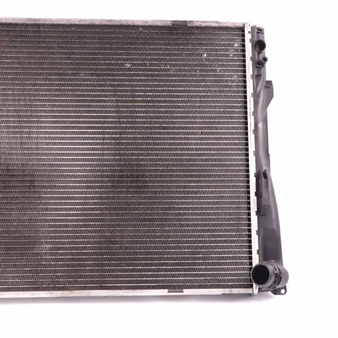 BMW E90 E81 E87 E89 E93 325i Radiador Refrigeración Motor - SKU 7521048 - Número de pieza 7521048