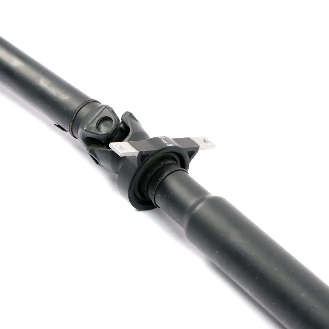 M57N2 Drive Prop Shaft Propshaft Manual Gearbox to BMW 5 E60 E61 530d with Part number 7521953 BMW 5 E60 E61 530d M57N2 Drive Prop Shaft Propshaft Manual Gearbox - SKU 7521953 - Part number 7521953