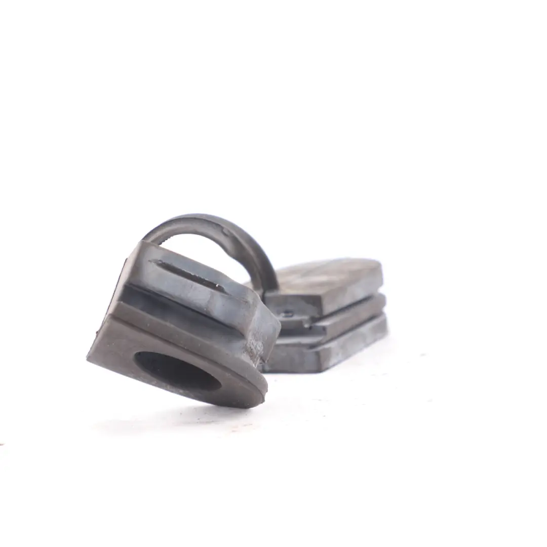 Dummy Grommet 1252 to BMW E60 E84 E89 with Part number 7523183 BMW E60 E84 E89 Dummy Grommet 1252 - SKU 7523183 - Part number 7523183