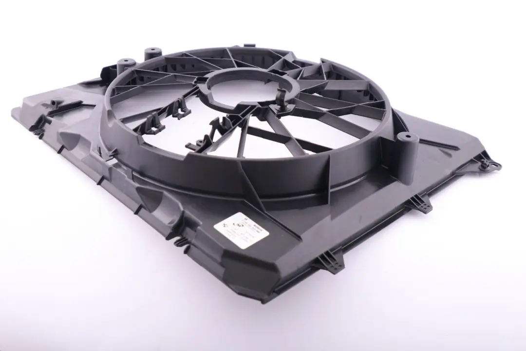 BMW Serie 1 3 E87 E90 E91 Cubierta del Ventilador del Radiador - SKU 7523258-2 - Número de pieza 7523258