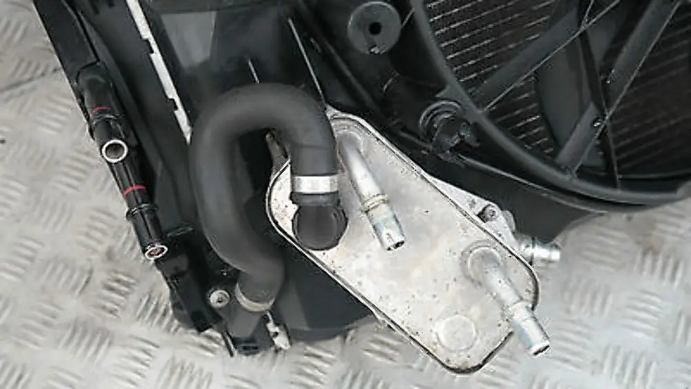 BMW 1 3 er e87 e90 e91 Lüfterzarge Mit Lüfter 300W - SKU 7523258 - Teilenummer 7523258