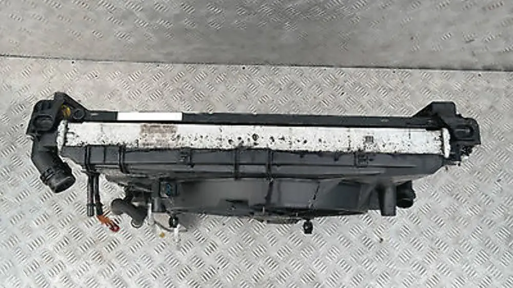 BMW 1 3 er e87 e90 e91 Lüfterzarge Mit Lüfter 300W - SKU 7523258 - Teilenummer 7523258