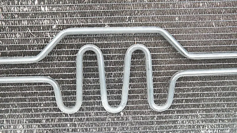 Struttura Ventola Con Ventola 300W per BMW e87 e90 e91 con numero di parte 7523258 BMW e87 e90 e91 Struttura Ventola Con Ventola 300W - SKU 7523258 - Numero di parte 7523258