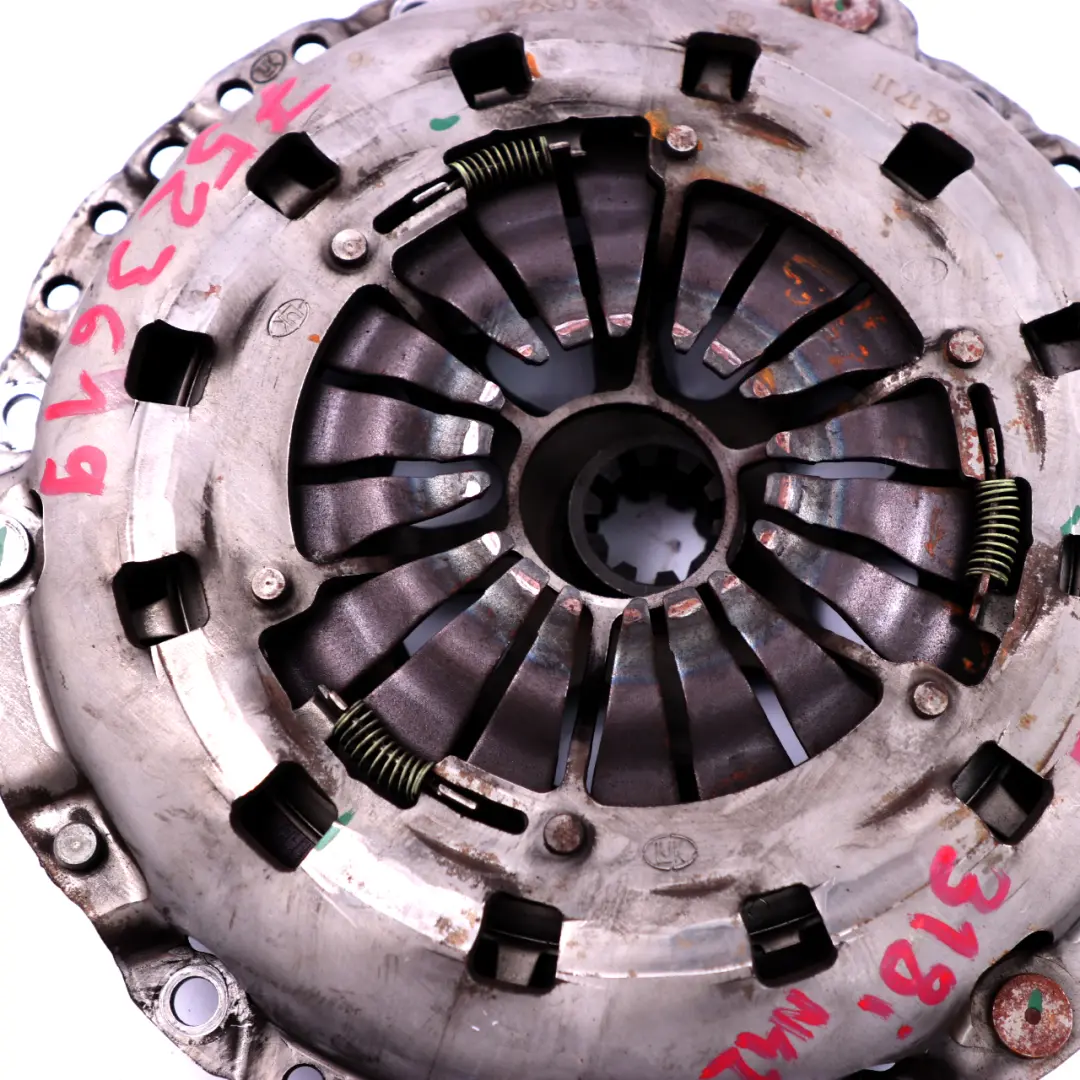 N42 M47 Clutch Plate Disc Kit to BMW 3 5 Series E39 E46 318i 318Ci 318d 320d 520d with Part number 7523619 BMW 3 5 Series E39 E46 318i 318Ci 318d 320d 520d N42 M47 Clutch Plate Disc Kit - SKU 7523619 - Part number 7523619