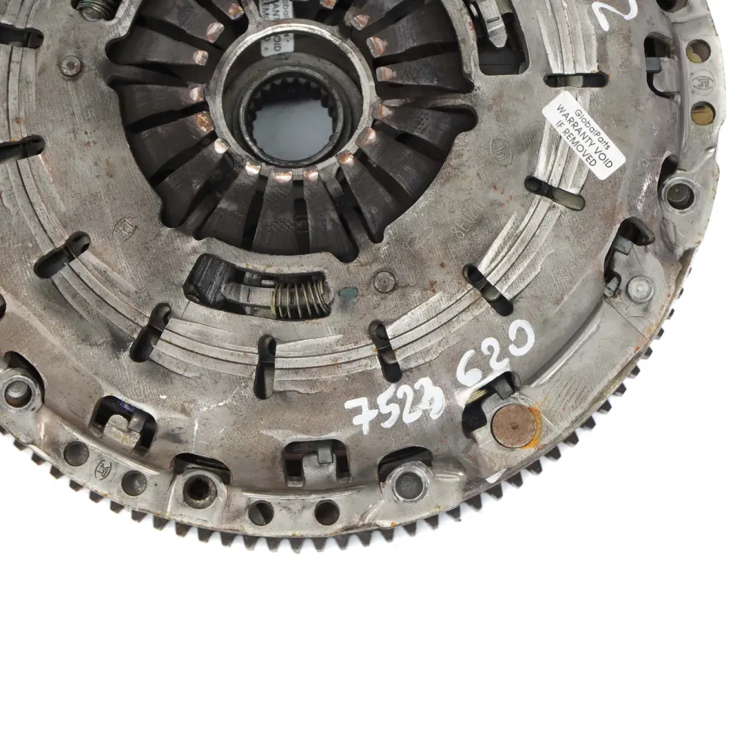 M54 Petrol Dual Twin Mass Flywheel Clutch Kit Manual Gearbox to BMW Z4 E85 2.5i with Part number 7523620 BMW Z4 E85 2.5i M54 Petrol Dual Twin Mass Flywheel Clutch Kit Manual Gearbox - SKU 7523620 - Part number 7523620