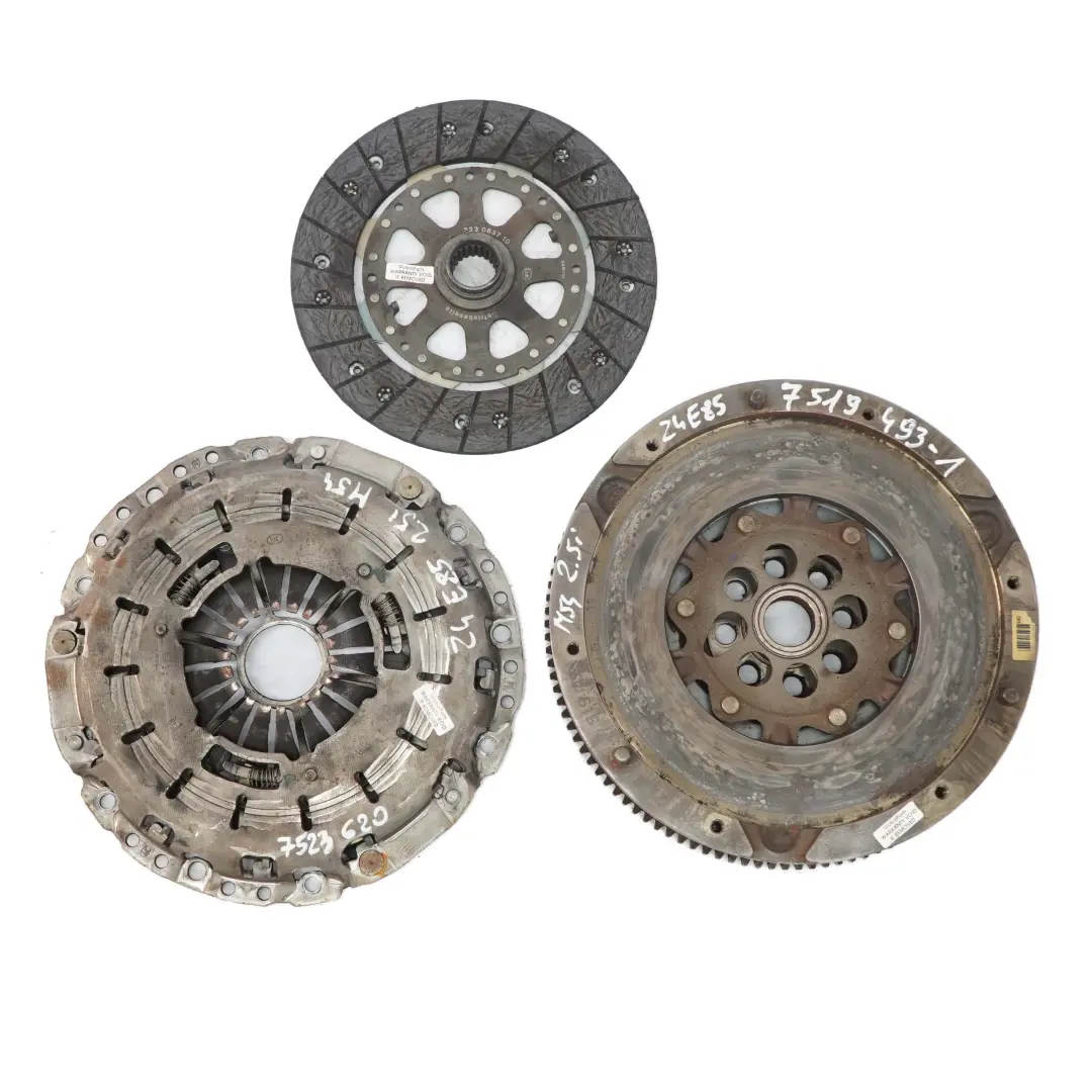 M54 Schwungrad Zweimassenschwungrad Kupplung Schaltgetriebe für BMW Z4 E85 2.5i mit Teilenummer 7523620 BMW Z4 E85 2.5i M54 Schwungrad Zweimassenschwungrad Kupplung Schaltgetriebe - SKU 7523620 - Teilenummer 7523620