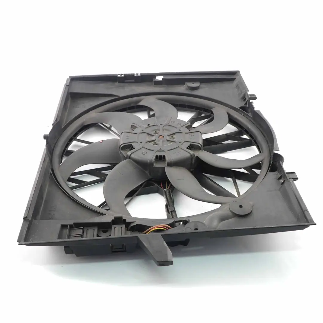 Ventilador radiador BMW E60 E61 E63 E65 Carcasa refrigeración del motor para con número de pieza 7524881 Ventilador radiador BMW E60 E61 E63 E65 Carcasa refrigeración del motor - SKU 7524881-2 - Número de pieza 7524881
