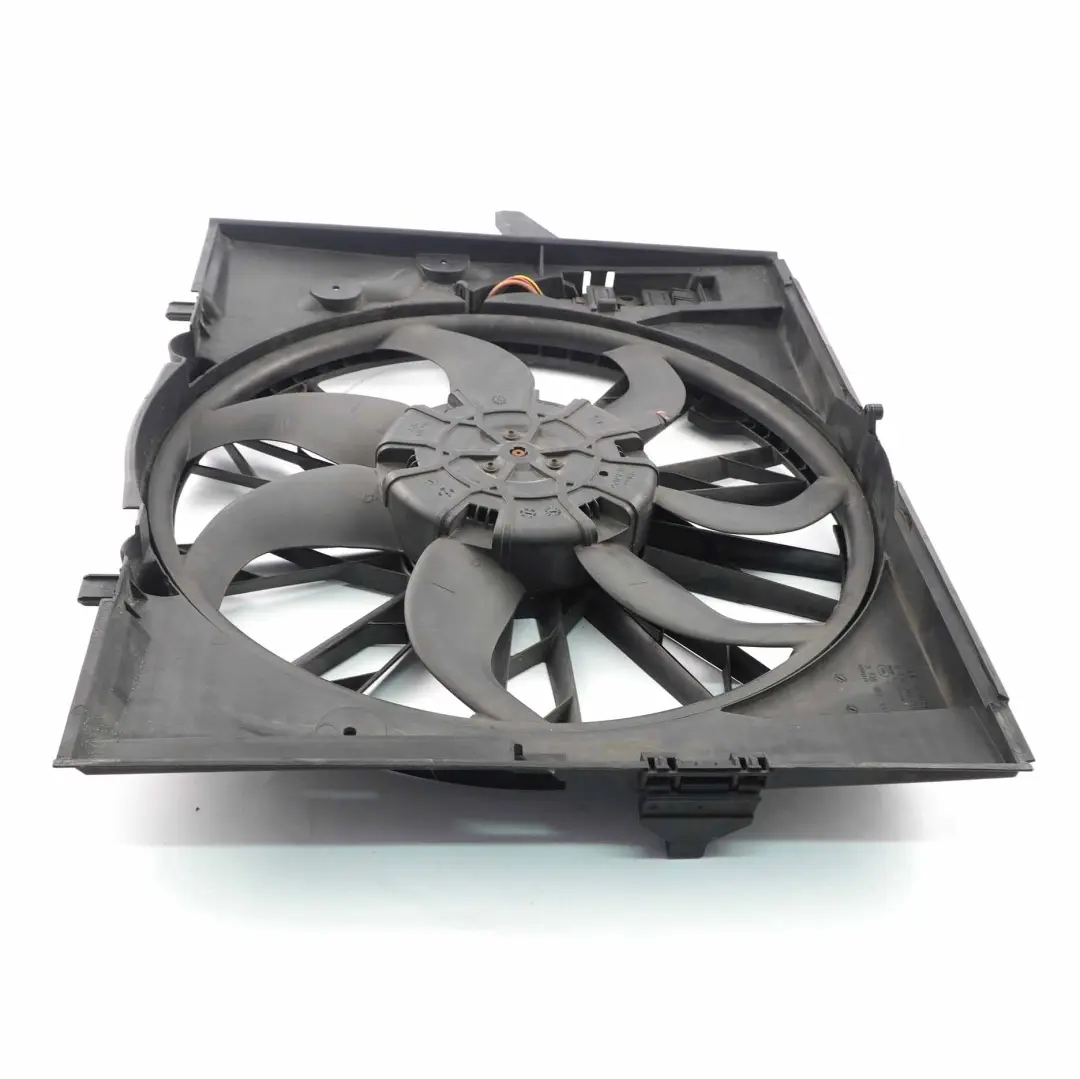  Radiator Fan BMW E60 E61 E63 E65 Radiator Engine Cooling Housing - SKU 7524881-2 - Part number 7524881