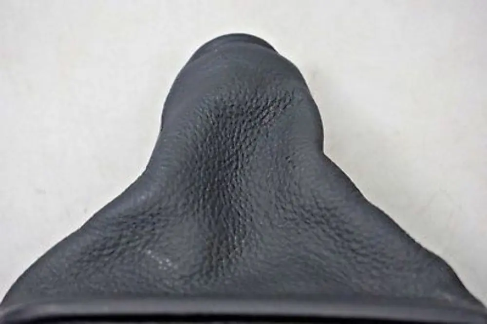 Leather Gear Lever Cover Selector Boot Black to BMW X5 Series E53 Automatic with Part number 7524978 BMW X5 Series E53 Automatic Leather Gear Lever Cover Selector Boot Black - SKU 7524978 - Part number 7524978