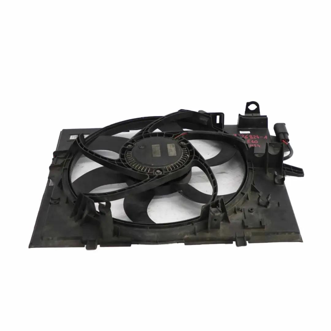 BMW E60 E61 525i 530i M54 Boîtier ventilateur radiateur avec ventilateur - SKU 7526824-1 - Numéro de pièce 7526824