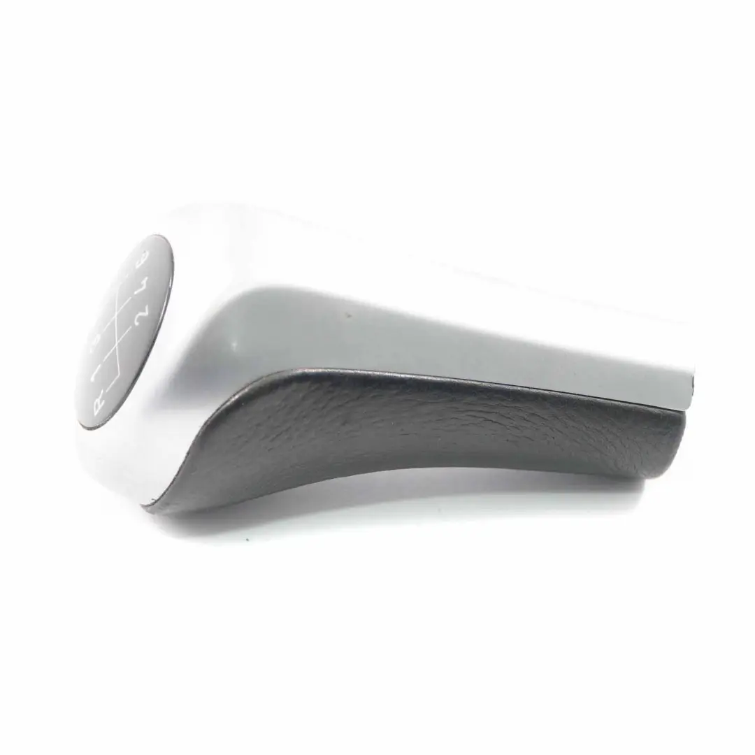 Manopola del cambio in plastica argento 6 velocità per BMW E87 E90 con numero di parte 7529088 BMW E87 E90 Manopola del cambio in plastica argento 6 velocità - SKU 7529088-3 - Numero di parte 7529088