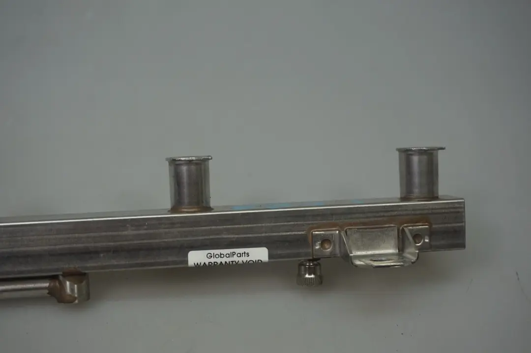 BMW X3 E60 E81 E83 E87 E90 E91 Rail de carburant Essence N45 N46 - SKU 7530420 - Numéro de pièce 7530420