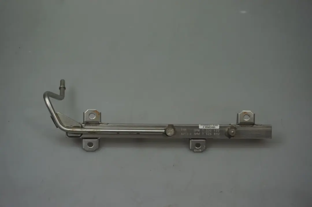 BMW X3 E60 E81 E83 E87 E90 E91 Rail de carburant Essence N45 N46 - SKU 7530420 - Numéro de pièce 7530420