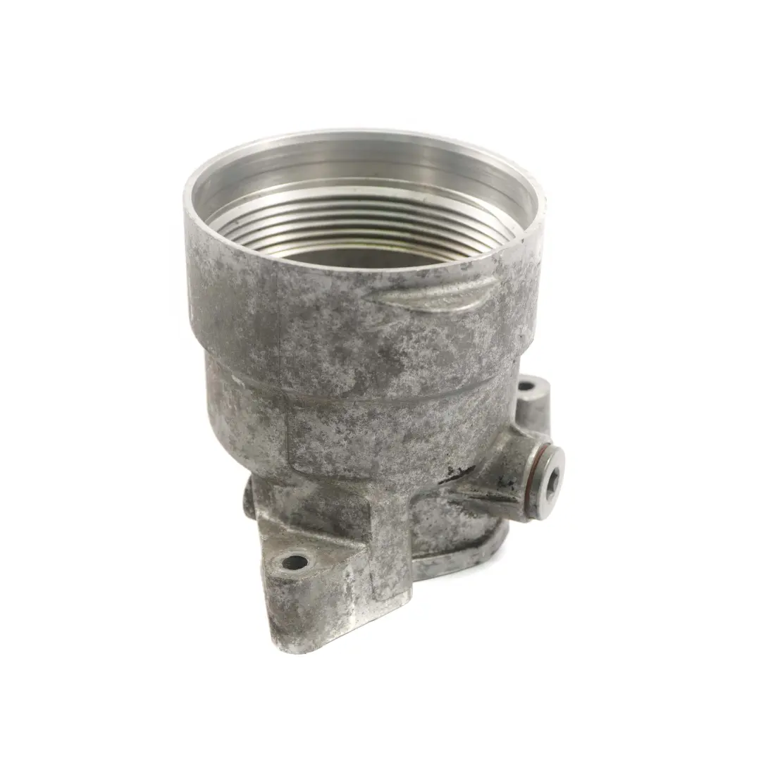 N43 N45 Coperchio Plastica Filtro Olio Motore per BMW E81 E87 E90 E92 316I con numero di parte 7530668 BMW E81 E87 E90 E92 316I N43 N45 Coperchio Plastica Filtro Olio Motore - SKU 7530668-1 - Numero di parte 7530668