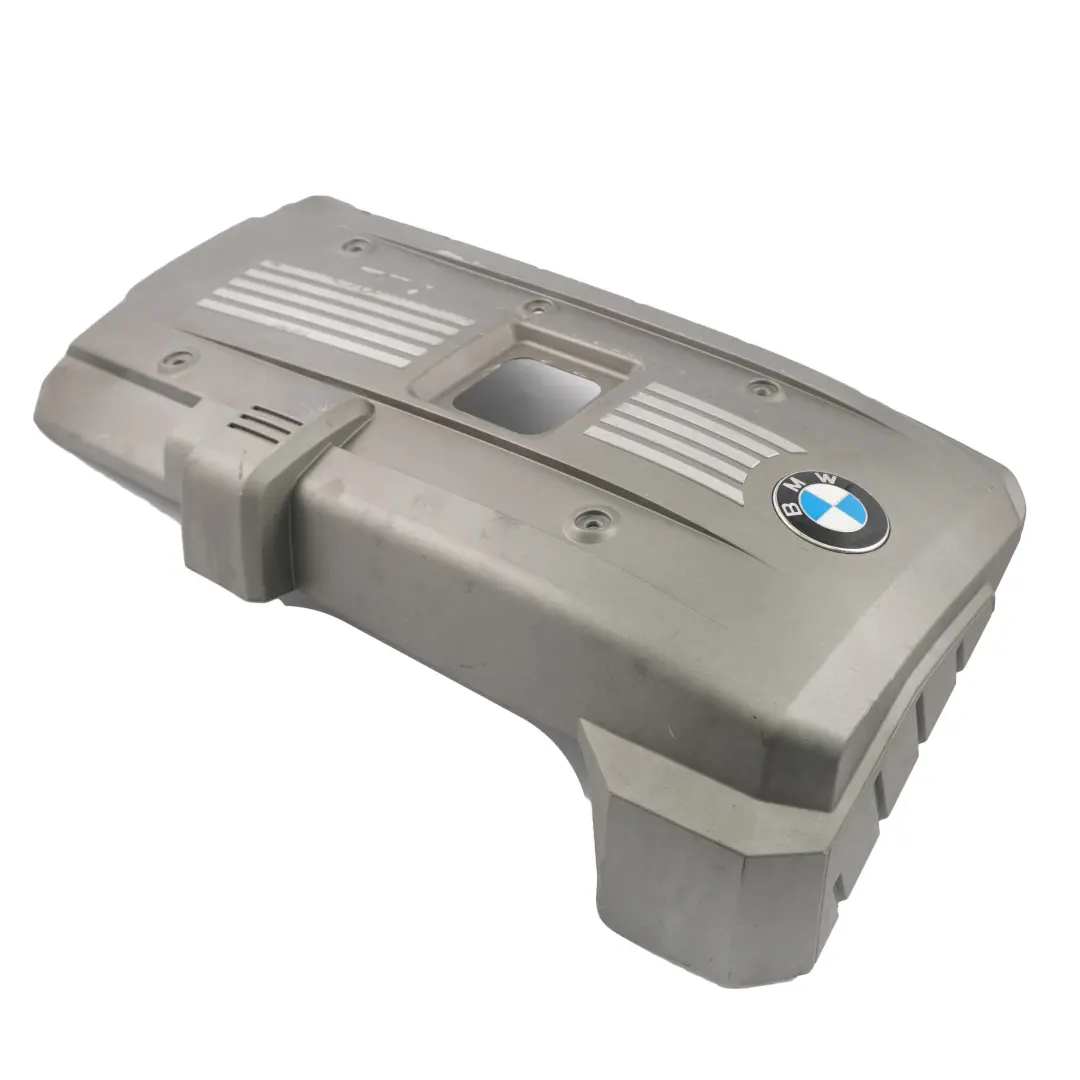 N52 Osłona Pokrywa Górna Silnika do BMW E60 E87 E90 o numerze 7531324 BMW E60 E87 E90 N52 Osłona Pokrywa Górna Silnika - SKU 7531324 - Numer Części 7531324