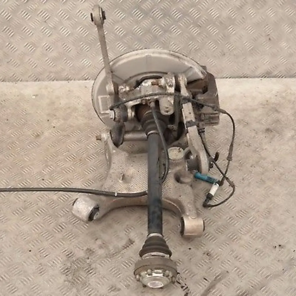 N47 trasera Derecha Eje Salida Suspension de Pierna Soporte Rueda para BMW E60 520d con número de pieza 7531574 BMW E60 520d N47 trasera Derecha Eje Salida Suspension de Pierna Soporte Rueda - SKU 7531574 - Número de pieza 7531574