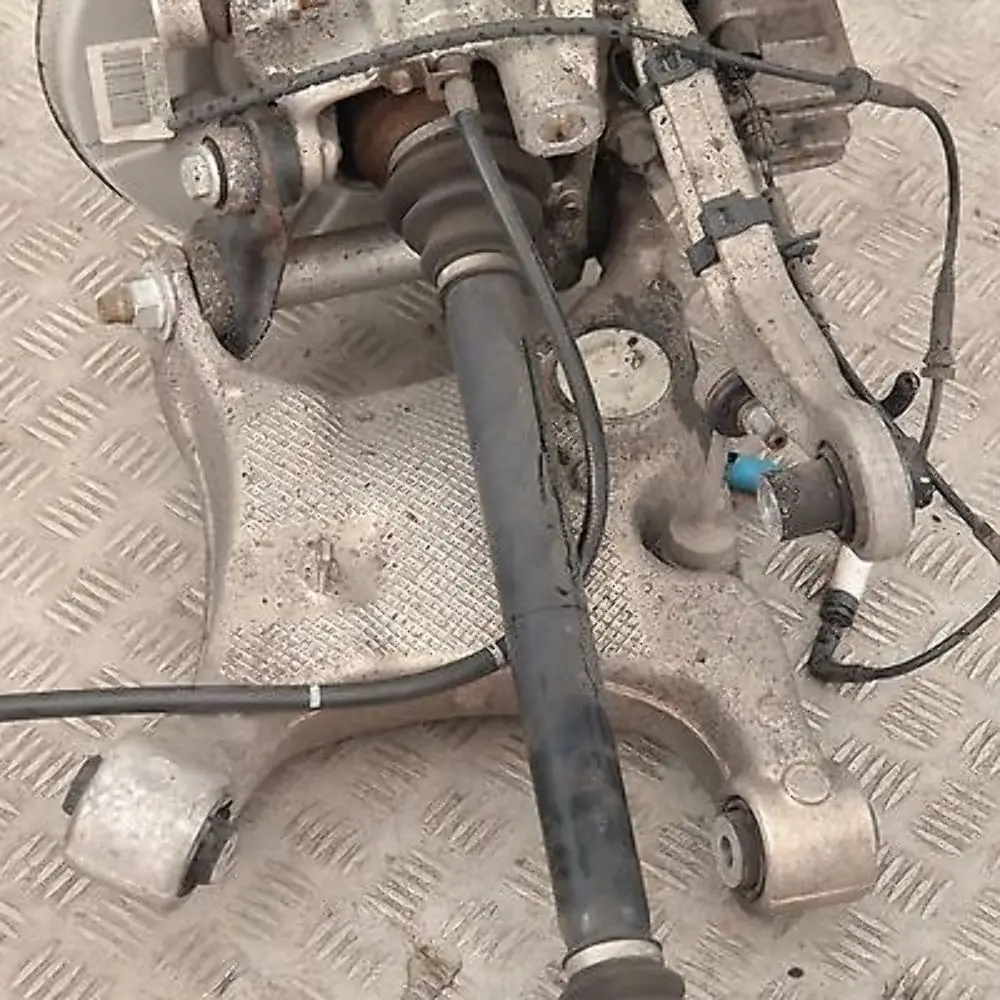 N47 trasera Derecha Eje Salida Suspension de Pierna Soporte Rueda para BMW E60 520d con número de pieza 7531574 BMW E60 520d N47 trasera Derecha Eje Salida Suspension de Pierna Soporte Rueda - SKU 7531574 - Número de pieza 7531574