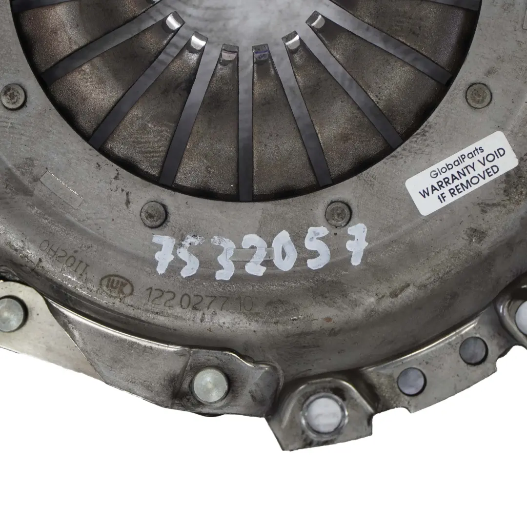 Sprzęgło Koło Zamachowe Dwumas Zestaw do Mini R53 W11 o numerze 7532057 Mini R53 W11 Sprzęgło Koło Zamachowe Dwumas Zestaw - SKU 7532057 - Numer Części 7532057