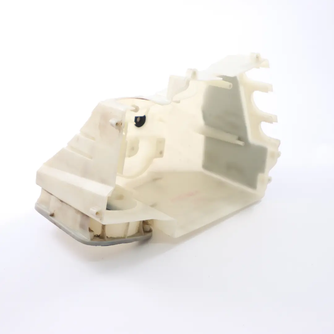 BMW E60 E61 E63 E64 LCi Electrical E-Box without Ventilation 7532885 - SKU 7532885-1 - Part number 7543685