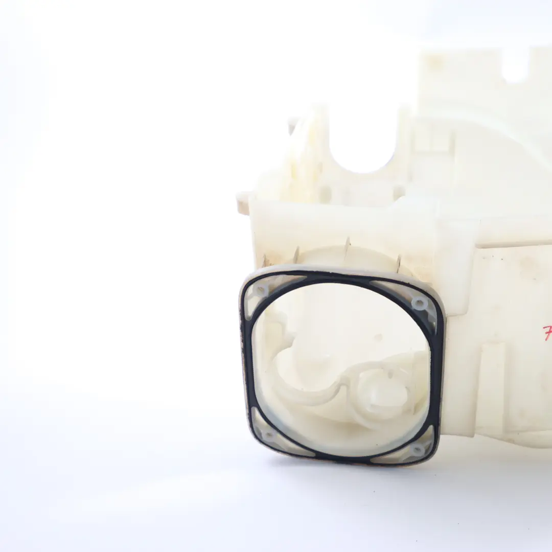 Elektrische E-Box ohne Lüftung 7532885 für BMW E60 E61 E63 E64 LCi mit Teilenummer 7543685 BMW E60 E61 E63 E64 LCi Elektrische E-Box ohne Lüftung 7532885 - SKU 7532885-1 - Teilenummer 7543685