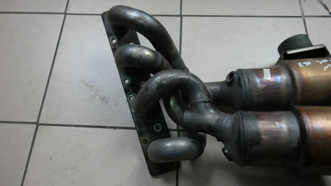 N46 Exhaust Manifold Catalytic Converter Cat to BMW 1 3 Series E87 E90 120i 320i with Part number 7532997 BMW 1 3 Series E87 E90 120i 320i N46 Exhaust Manifold Catalytic Converter Cat - SKU 7532997 - Part number 7532997