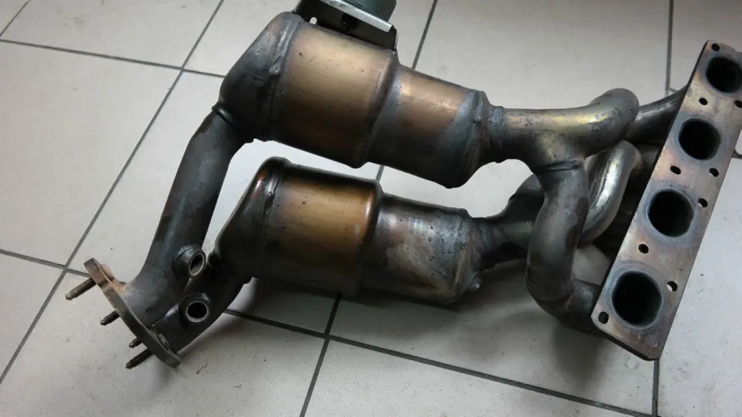 N46 Exhaust Manifold Catalytic Converter Cat to BMW 1 3 Series E87 E90 120i 320i with Part number 7532997 BMW 1 3 Series E87 E90 120i 320i N46 Exhaust Manifold Catalytic Converter Cat - SKU 7532997 - Part number 7532997