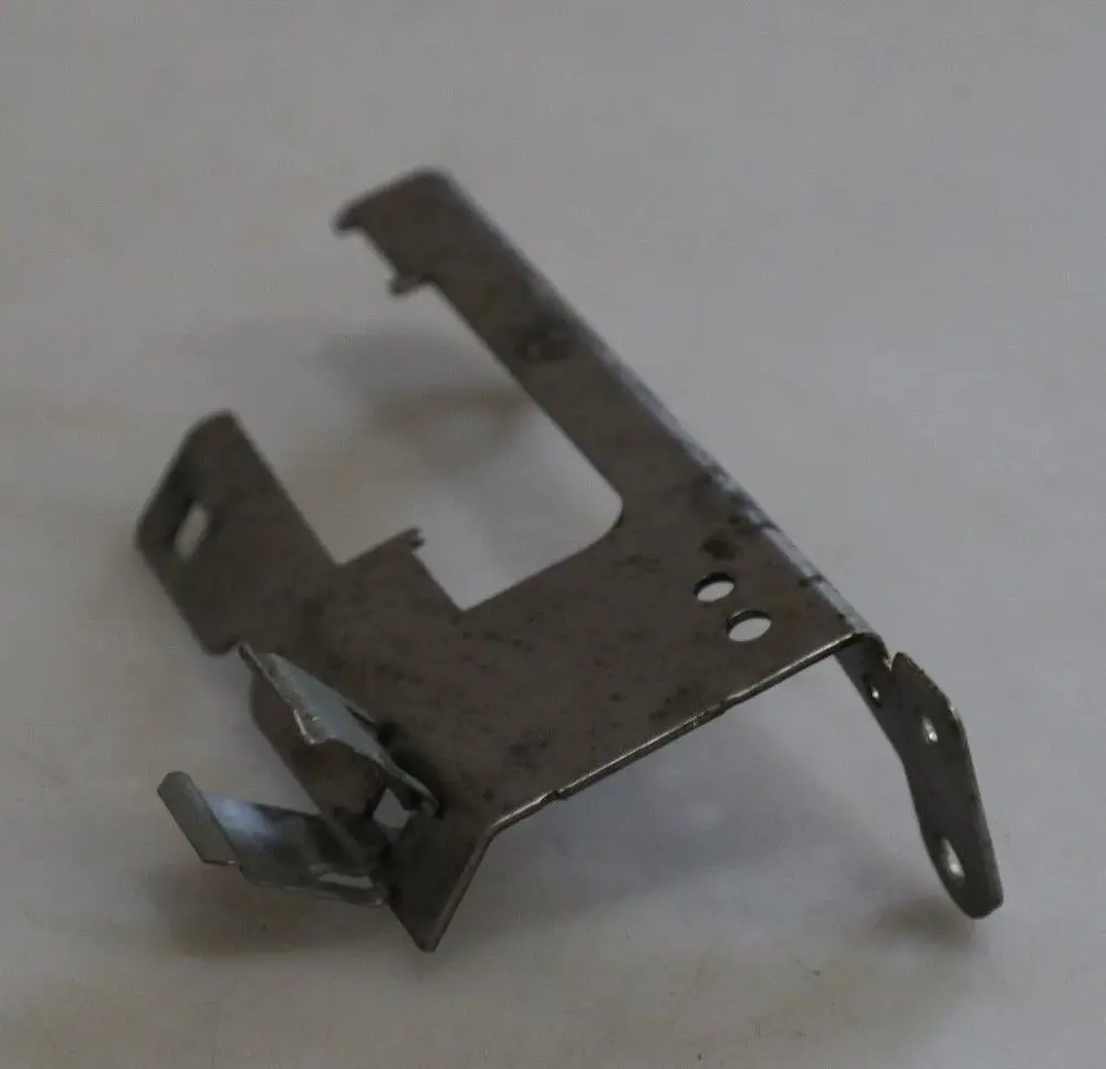 N52 Bracket Holder Lambda Probe Fixings to BMW 1 3 5 Series E60 E81 E87 E90 with Part number 7533565 BMW 1 3 5 Series E60 E81 E87 E90 N52 Bracket Holder Lambda Probe Fixings - SKU 7533565 - Part number 7533565