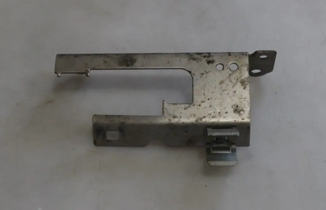 N52 Halterung Lambda Sonde Befestigung für BMW E60 E81 E87 E90 mit Teilenummer 7533565 BMW E60 E81 E87 E90 N52 Halterung Lambda Sonde Befestigung - SKU 7533565 - Teilenummer 7533565