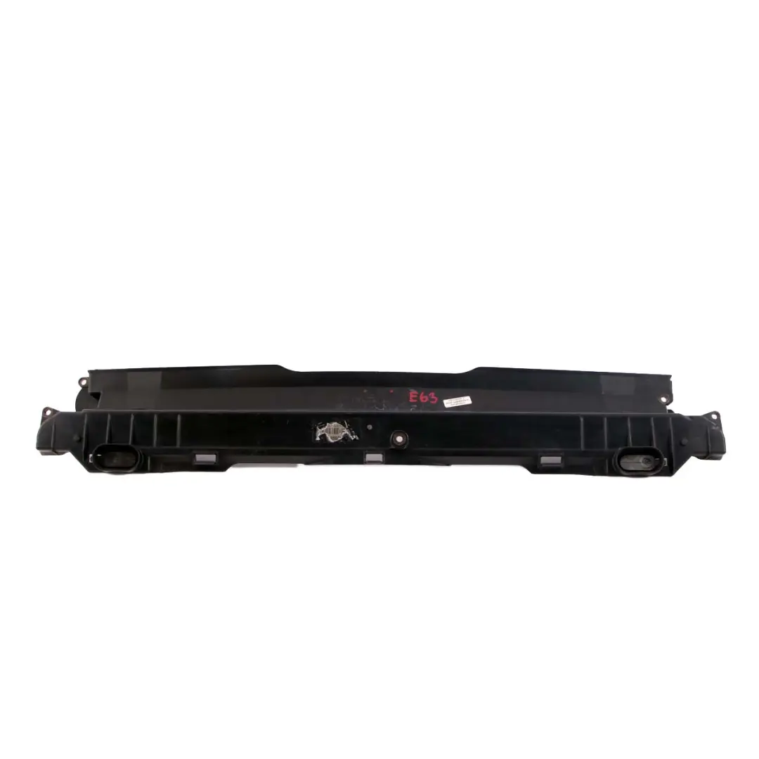 BMW E60 E61 E63 540i 550i 650i Radiator Mount Bracket Module Carrier Cover - SKU 7534903 - Numéro de pièce 7534903