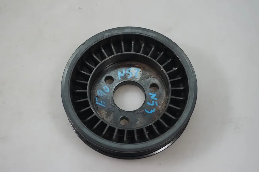 Riemenscheibe D=116MM Benzin N52 für BMW 3 5 6 7 er E60 E61 E63 E65 E87 E90 E91 mit Teilenummer 7537862 BMW 3 5 6 7 er E60 E61 E63 E65 E87 E90 E91 Riemenscheibe D=116MM Benzin N52 - SKU 7537862-1 - Teilenummer 7537862