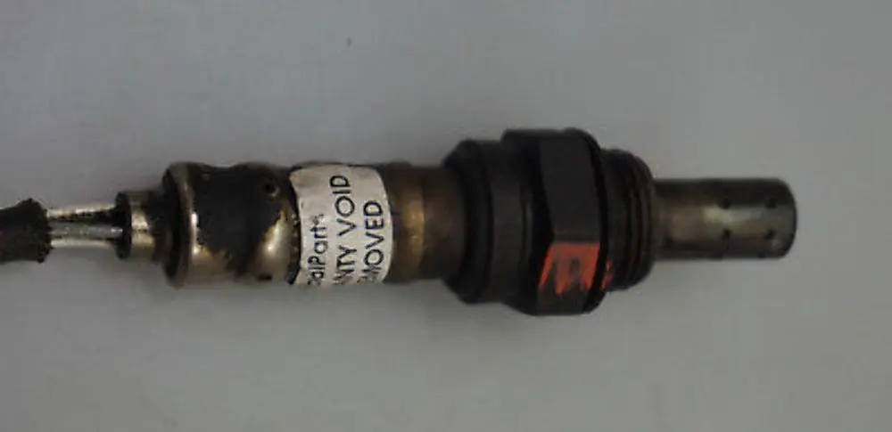 Sonda Monitor Lambda Sonda L=270Mm per BMW E87 con numero di parte 7537995 BMW E87 Sonda Monitor Lambda Sonda L=270Mm - SKU 7537995 - Numero di parte 7537995