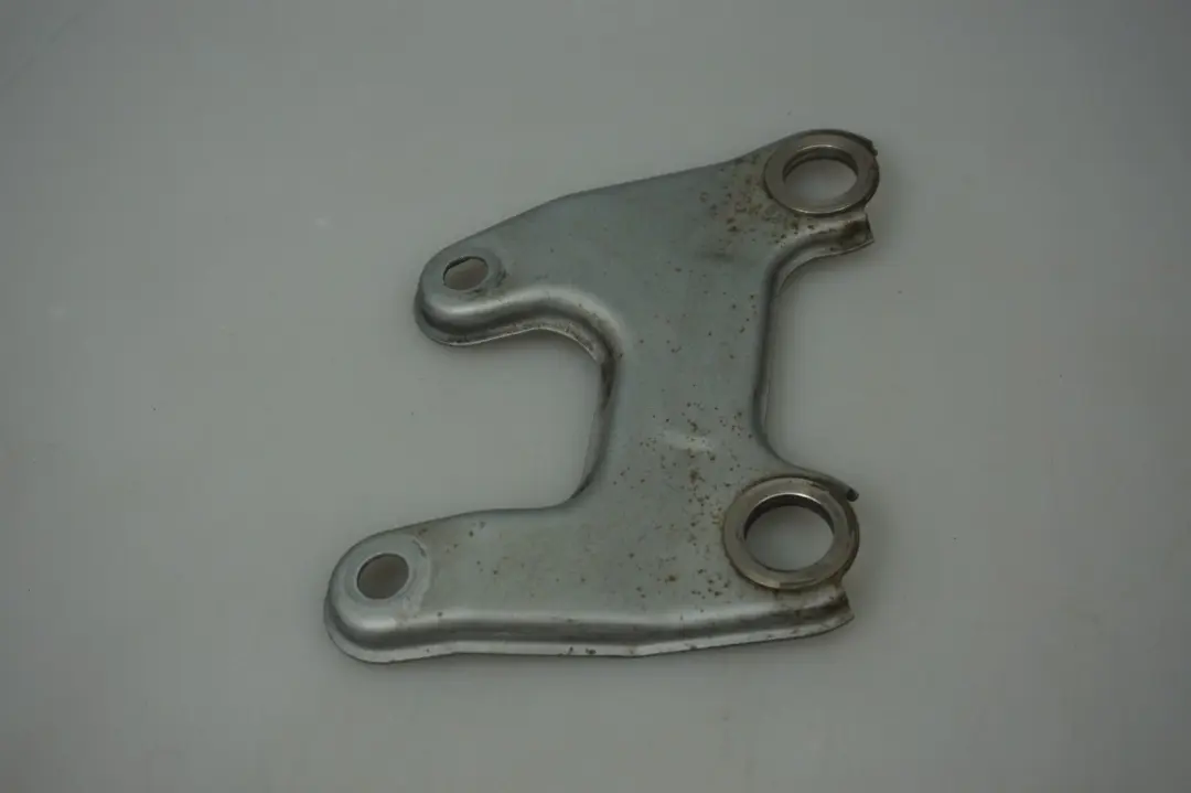 N52 Supporto Staffa Tubo Di Scarico per BMW E60 E61 523I 525I con numero di parte 7540176 BMW E60 E61 523I 525I N52 Supporto Staffa Tubo Di Scarico - SKU 7540176 - Numero di parte 7540176