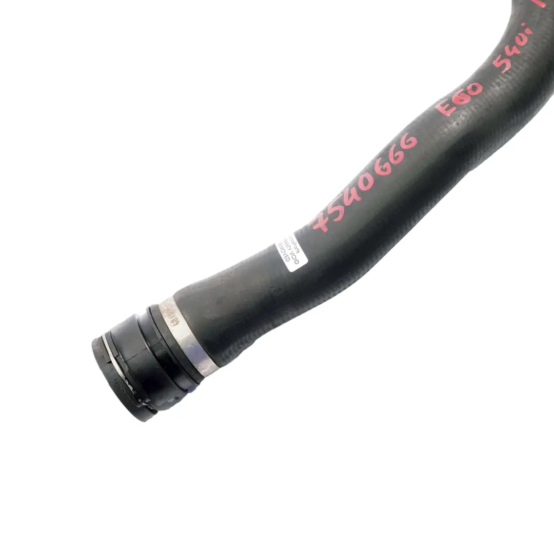 N62N Manguera Retorno Radiador Refrigeración para BMW E60 E61 E63 con número de pieza 7540666 BMW E60 E61 E63 N62N Manguera Retorno Radiador Refrigeración - SKU 7540666 - Número de pieza 7540666