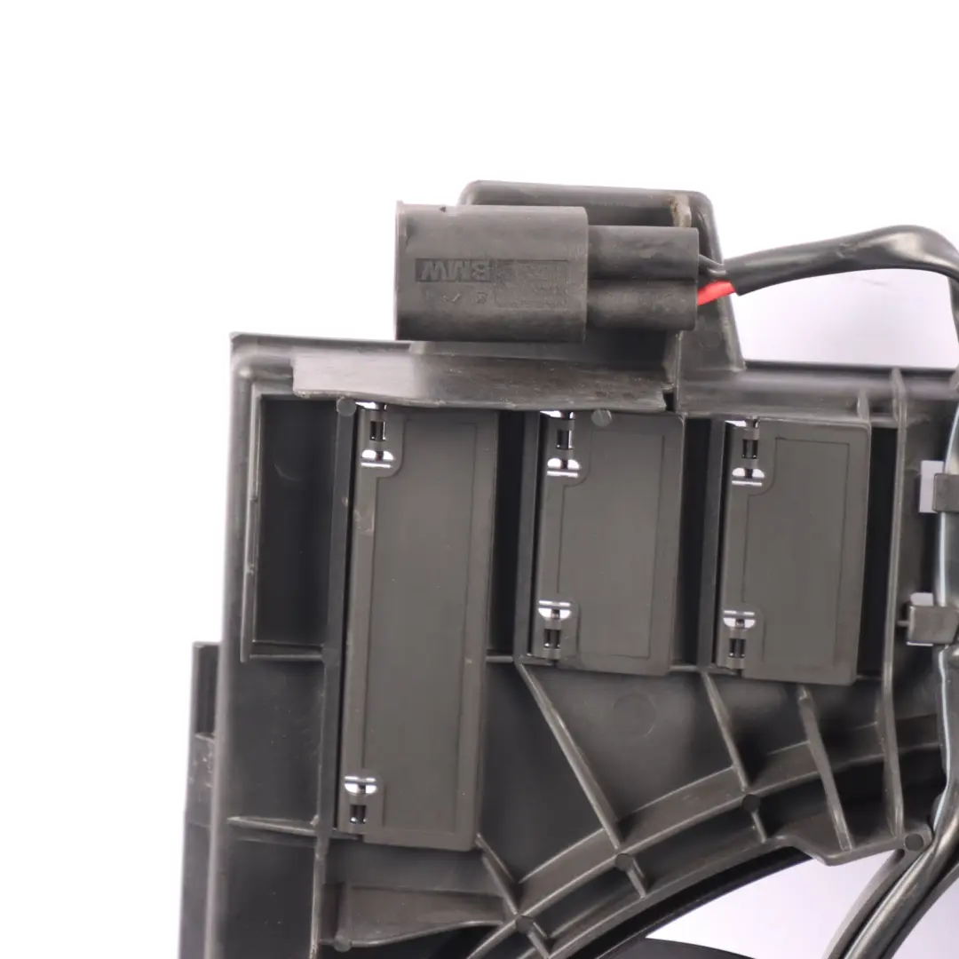 BMW E60 E61 E63 Benzyna N52 N52N Osłona Wentylatora Chłodnicy 400W 6931231 - SKU 7540681-1 - Numer Części 7540681