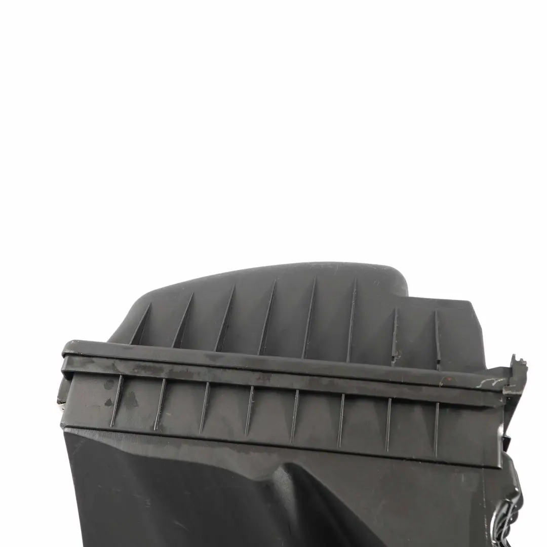 Filter Box BMW E65 750i N62N Air Intake Silencer Left Cylinder 1-4 to Air with Part number 7541060 Air Filter Box BMW E65 750i N62N Air Intake Silencer Left Cylinder 1-4 - SKU 7541060 - Part number 7541060