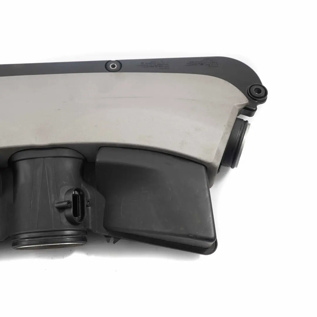 Filtro Aria Box N62N 750i Benzina Aspirazione Silenziatore per BMW E65 con numero di parte 7541066 BMW E65 Filtro Aria Box N62N 750i Benzina Aspirazione Silenziatore - SKU 7541066 - Numero di parte 7541066