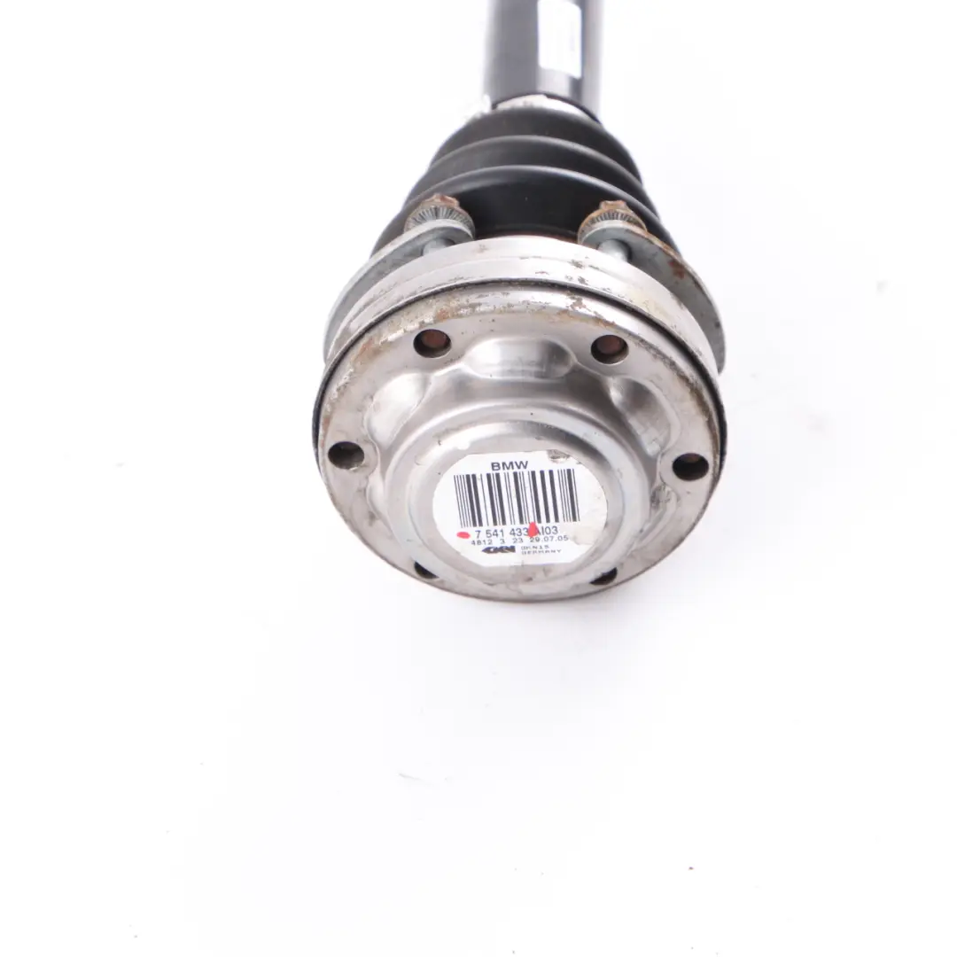 2.0i N46 Półoś Lewy Tył do BMW Z4 E85 o numerze 7541433 BMW Z4 E85 2.0i N46 Półoś Lewy Tył - SKU 7541433 - Numer Części 7541433