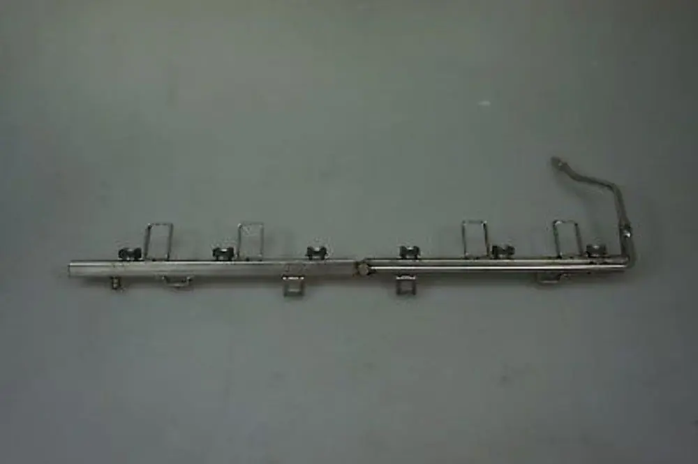 BMW 3 5 7 X3 X5 Z4 Series E46 E39 E60 E61 E65 E83 E53 FUEL INJECTOR RAIL M54 - SKU 7541452 - Part number 1437442