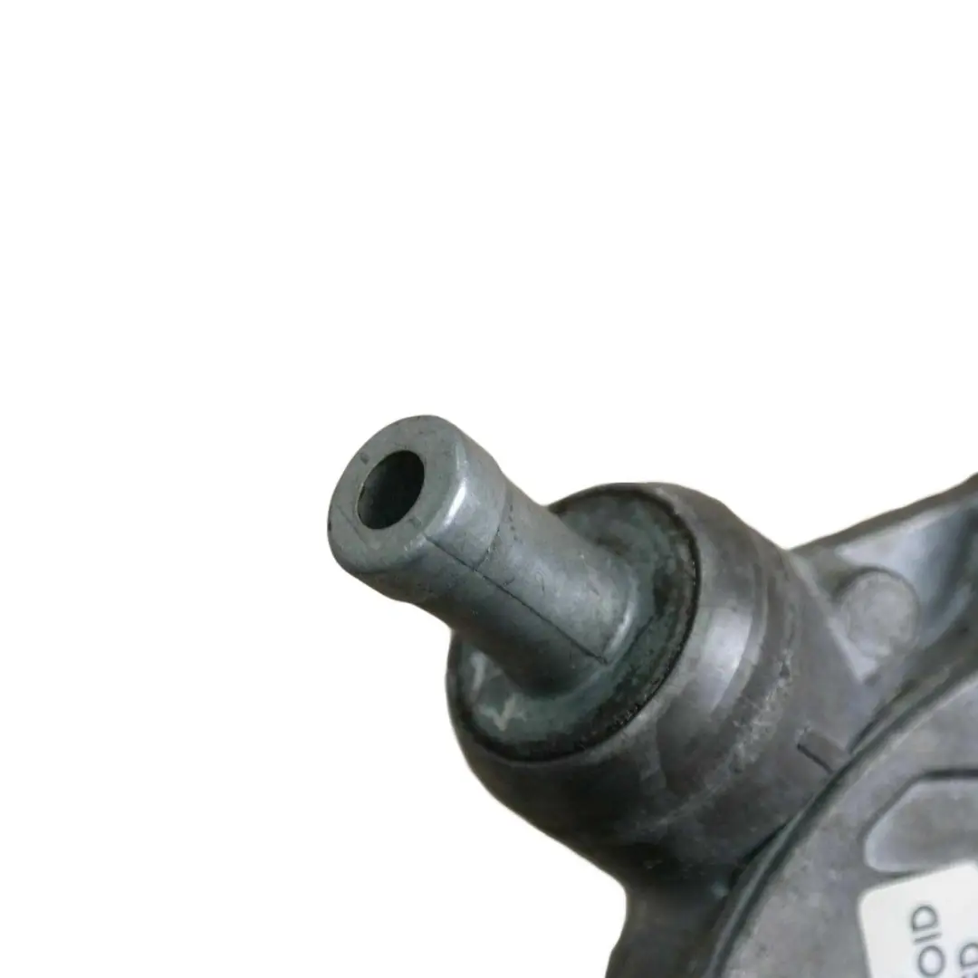 Pompe À Vide Culasse N46 Petrol pour BMW E46 E60 E81 E87 E90 à propos du numéro de pièce 7542498 BMW E46 E60 E81 E87 E90 Pompe À Vide Culasse N46 Petrol - SKU 7542498 - Numéro de pièce 7542498