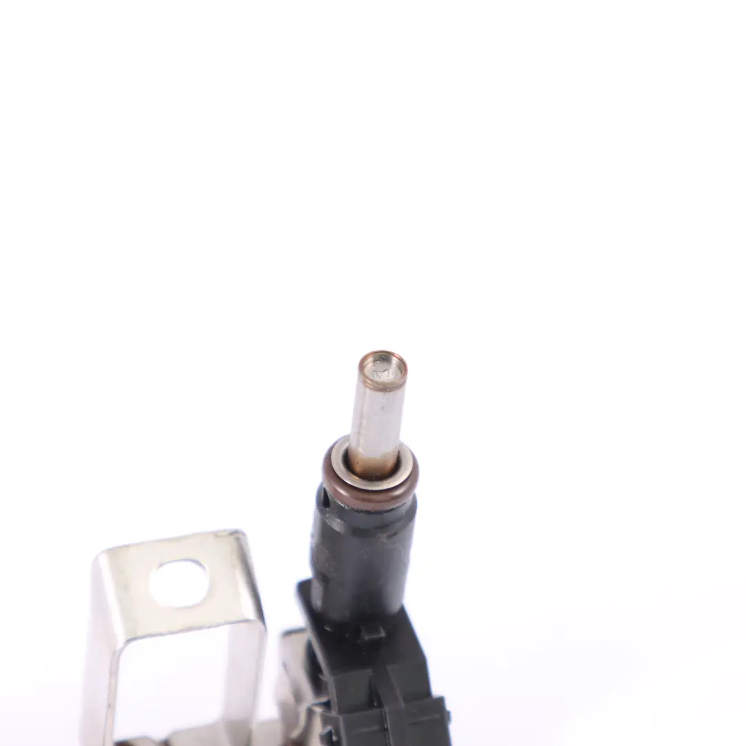 Rail BMW E60 E65 E81 E85 E87 E90 N52 N52N Injectors to Fuel with Part number 7542541 Fuel Rail BMW E60 E65 E81 E85 E87 E90 N52 N52N Injectors - SKU 7542541-2 - Part number 7542541