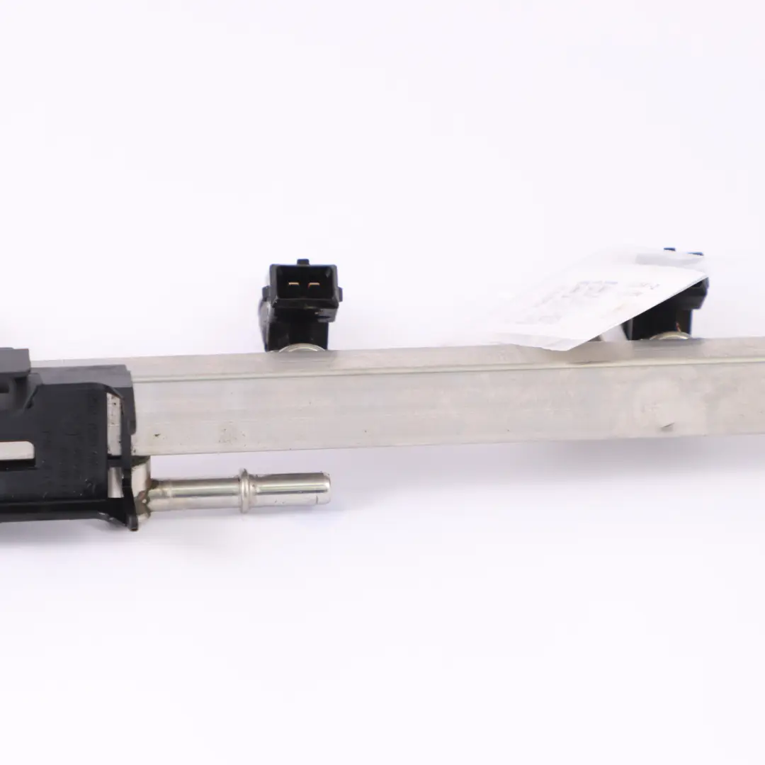 Rotaia Del Carburante BMW E60 E65 E81 E85 E87 E90 N52 N52N Iniettori per con numero di parte 7542541 Rotaia Del Carburante BMW E60 E65 E81 E85 E87 E90 N52 N52N Iniettori - SKU 7542541-2 - Numero di parte 7542541